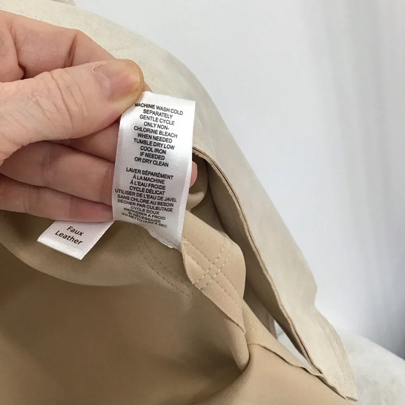 TRUTH by Republic Women’s Faux Suede Button-Up Vest Stone NWT Size Medium - Picture 9 of 9